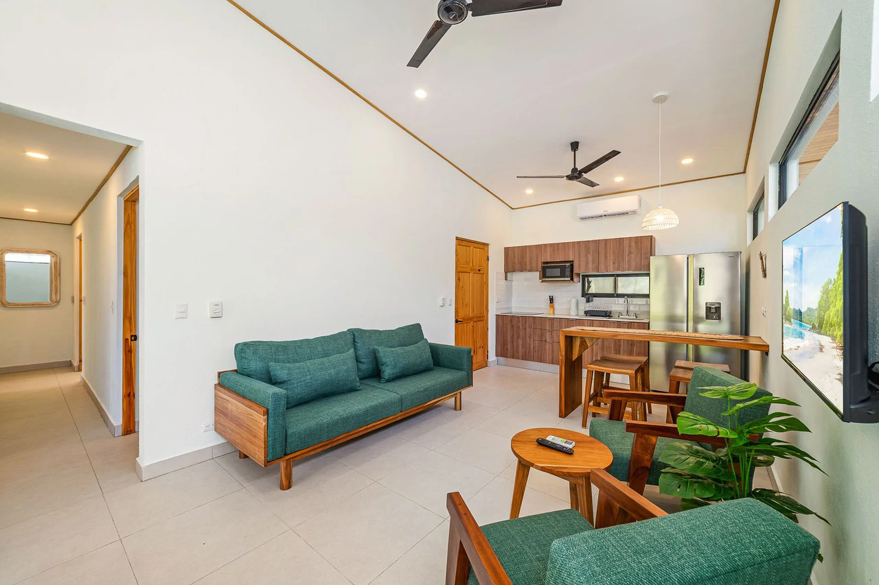 Casa Nantiri: Turnkey 3BR Beach House Steps to Playa Blanca & Top Snorkeling - Gallery image 4