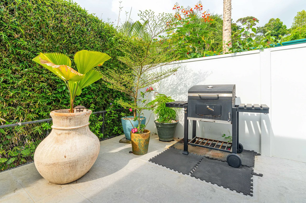 3 Bed Main Home with Two Rental Villas, Walk to Beach in Uvita! Fantastic Location! - Gallery image 37