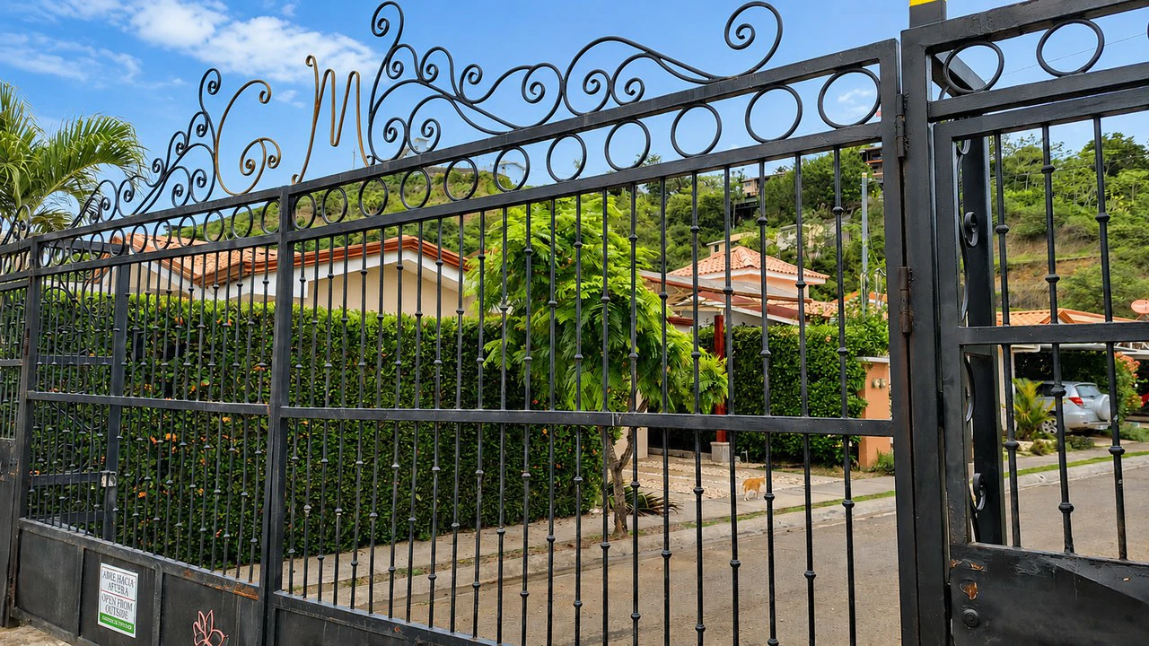 Modern Jacó 3-BR Home with Private Pool in Gated Community - Gallery image 40