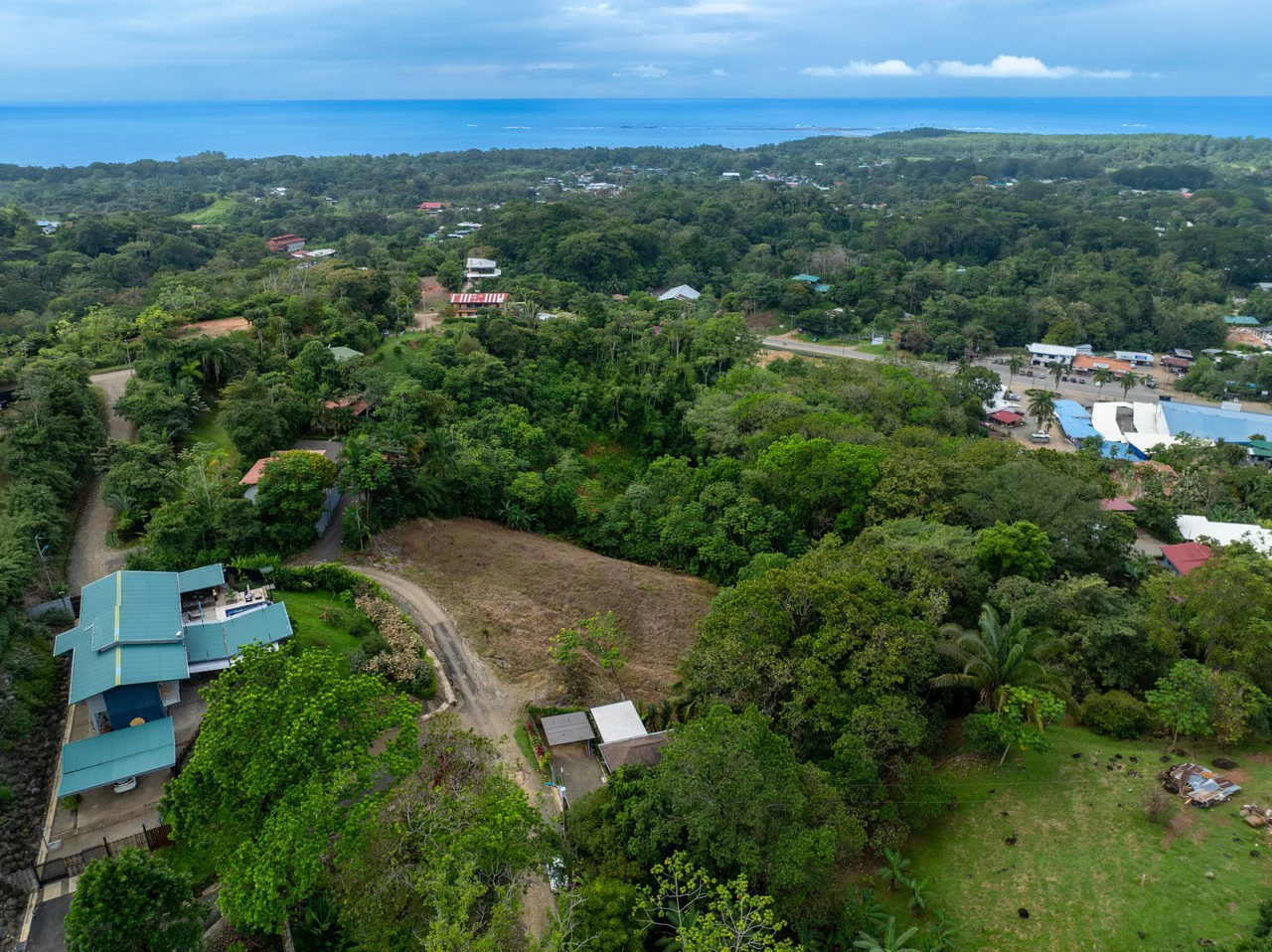 3 bedrooms, 2.5 bathrooms Villa Steps from Uvita, beautiful Beaches, Waterfalls, Restaurants and Tourist Attractions. - Gallery image 25