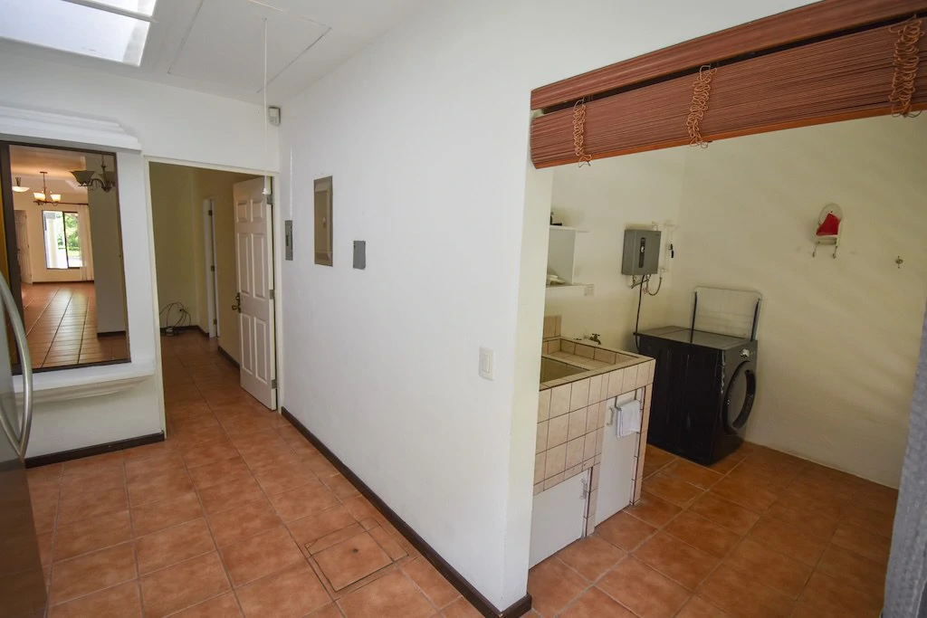 House For Sale in Pozos - Gallery image 32