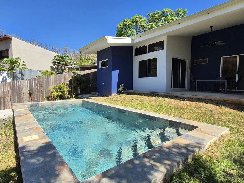 Casa Dulce Sueño: Charming 4-Bedroom Renovated Home with Brand New Pool in Peaceful Santo Domingo, close to Samara Beach