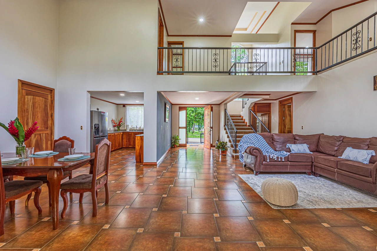 Happy Daze in Uvita: Commercial Building Opportunity in the Heart of Uvita. On Creek with Beautiful Jungle View - Gallery image 51