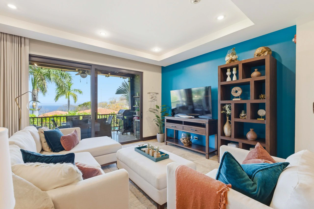 Casa De Los Monos: Upgraded Ocean-View Condo with Direct Pool Access at Azul Paraíso