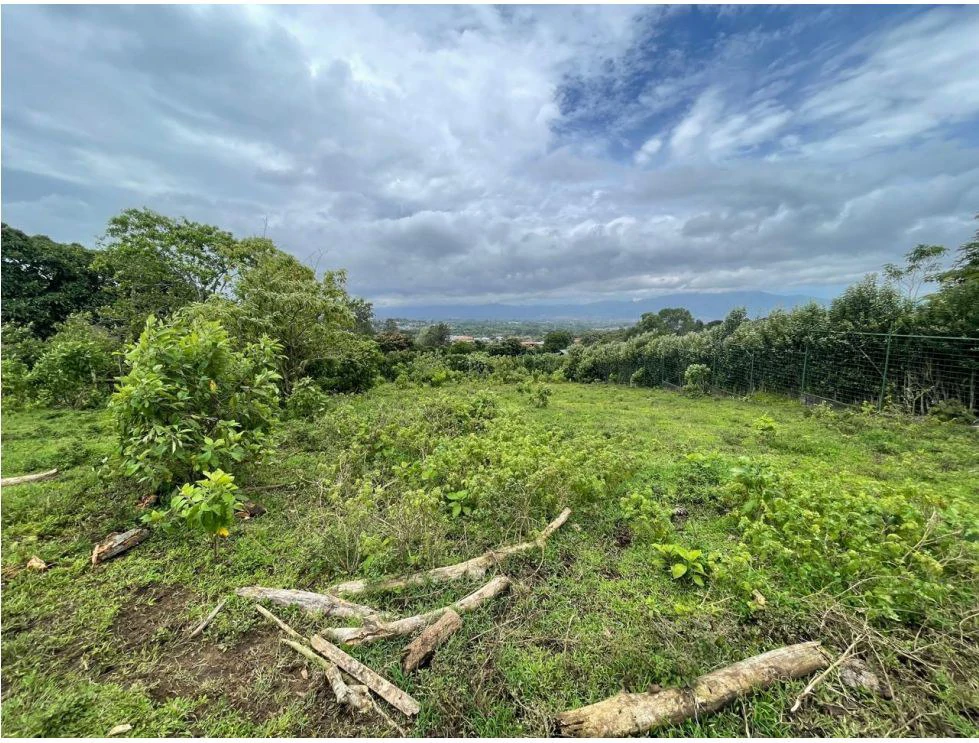 For Sale: This beautiful 1.12-hectare estate in Santa Cecilia de San Isidro de Heredia, on Caricias Street. - Gallery image 8