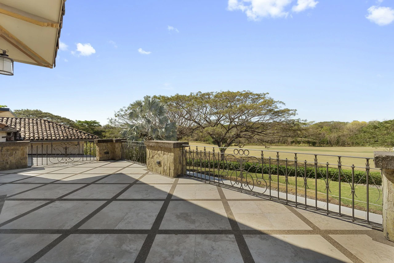 La Dulce Vida 7: Exclusive 5-Bedroom Mansion in La Dulce Vida, Hacienda Pinilla. Unmatched Elegance & Privacy - Gallery image 29
