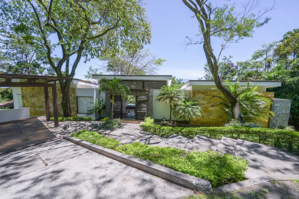 House For Sale in Piedades - Gallery image 3