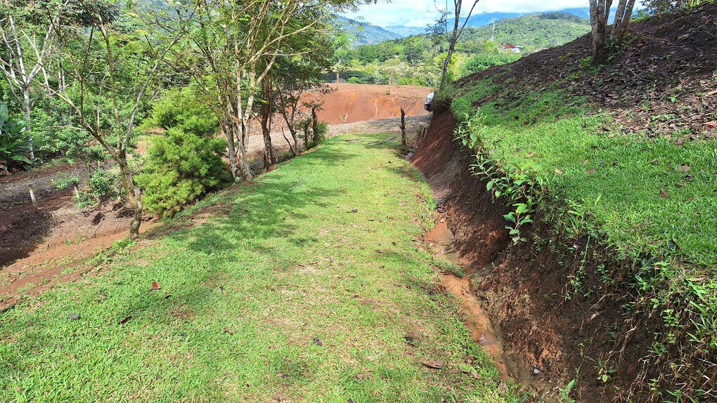 Countryside Home Construction Site For Sale in El Rosario de Pacuar - Gallery image 10
