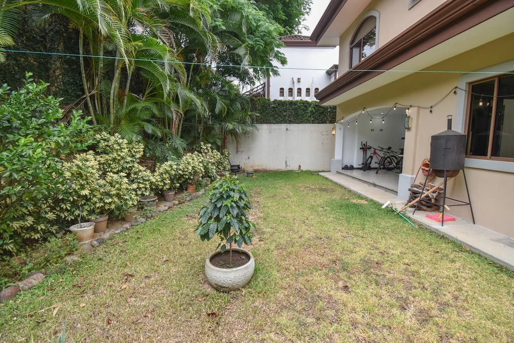 House For Sale in Ciudad Colón - Gallery image 19