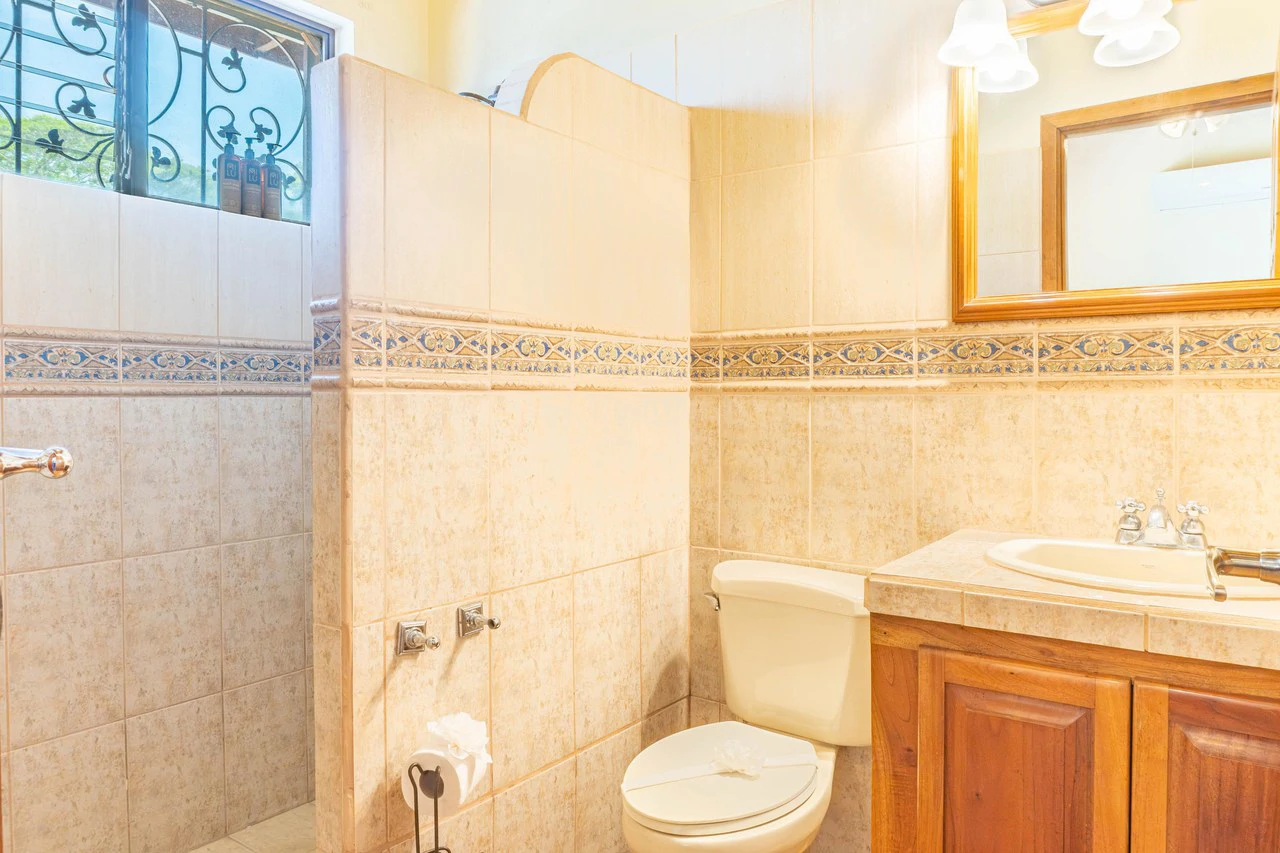 3 Bedroom Condo in the Center of Samara - Steps to the Beach - photo 14