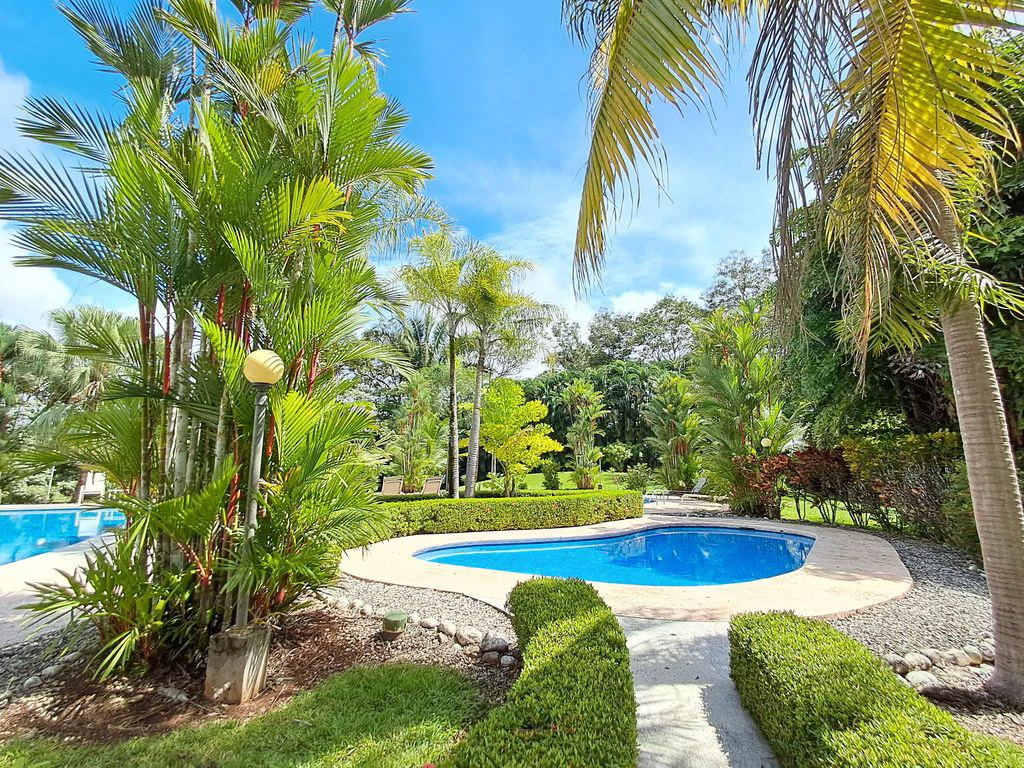 Casa Luz: Brand-New Home in the Gated Community of Loma Verde - Carrillo - Gallery image 9