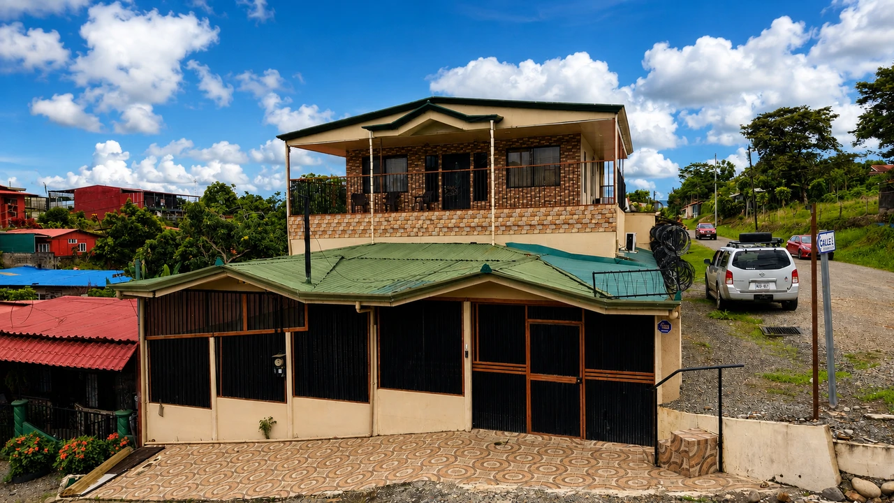 House For Sale in Daniel Flores