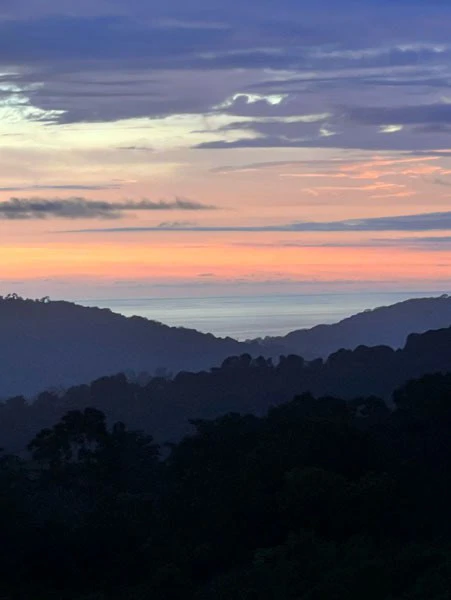 Stunning 3-Bed, 3-Bath Home with Ocean & Mountain Views in Tinamaste - Gallery image 16