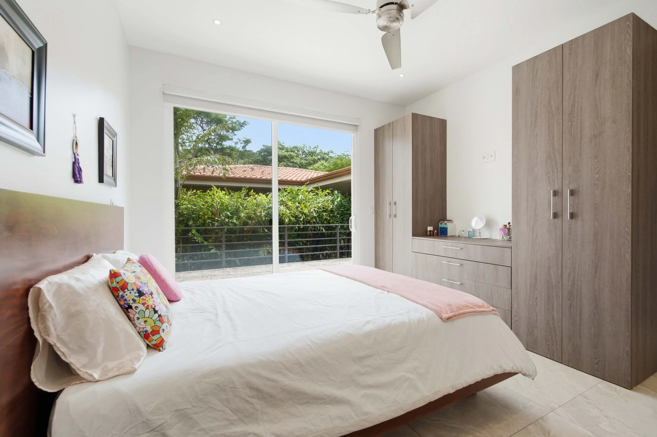 Casa Oasis: 3BR Main Residence + 2BR Guest House with Pool in Mar Vista, Playa Flamingo - Gallery image 13