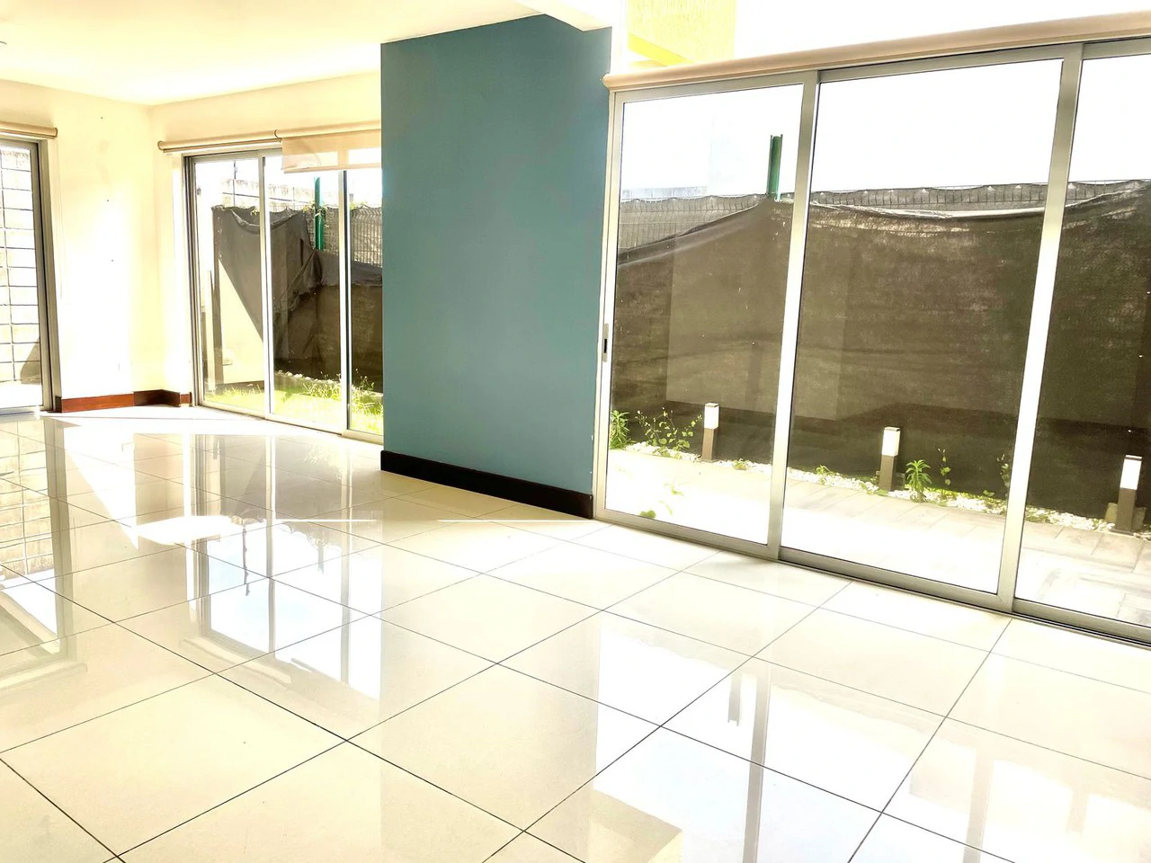 Mountain view house for sale 3 bedrooms Santa Ana Costa Rica - Gallery image 3