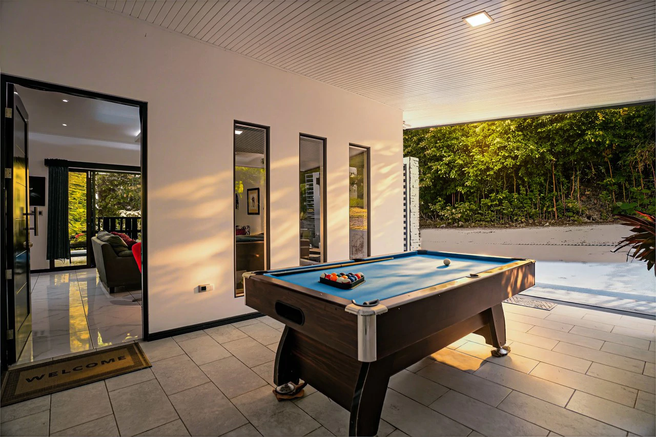 Charming 2 Bedroom Home + Studio located in heart of Uvita - photo 35