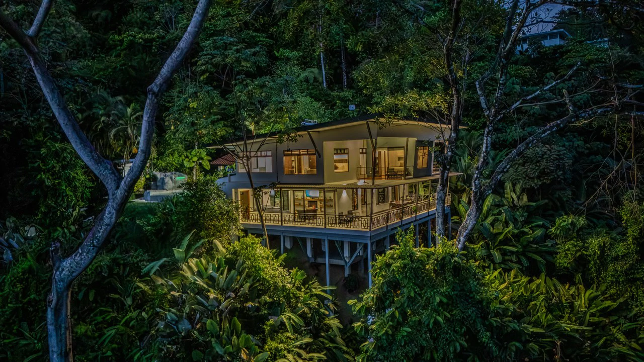 Casa La Roca, Whale's Tail 3 Bedroom Home In Uvita!: Mountain House For Sale in Uvita - Gallery image 9