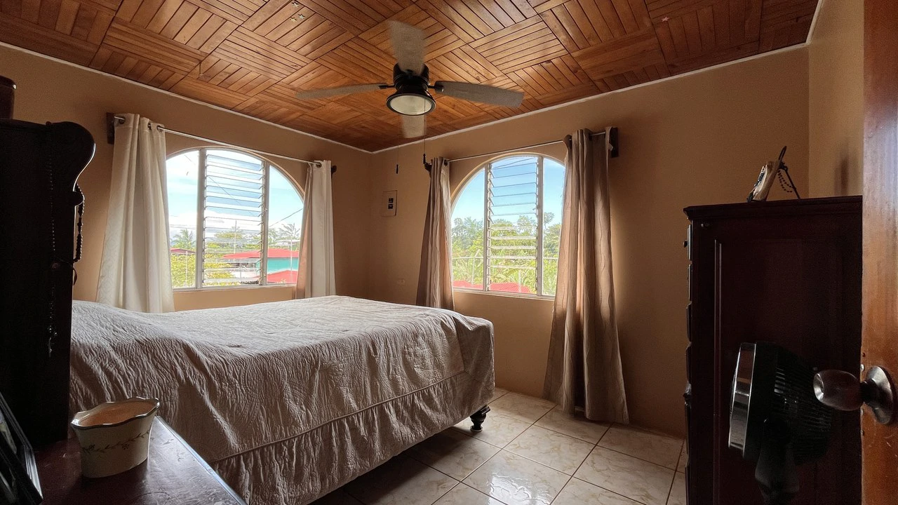House For Sale in San Pedro - photo 25