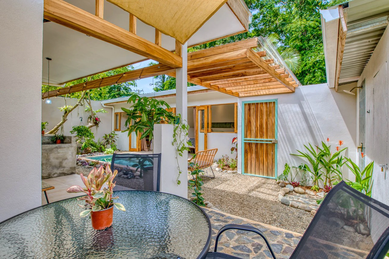Modern Villa Design With Incredible Income History - Gallery image 5