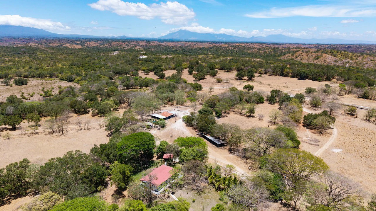 Hacienda Ruiseg: A Stunning Farm and Sprawling Countryside Retreat in Costa Rica - Gallery image 20