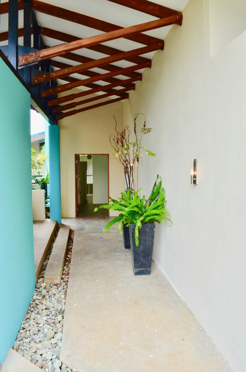 Mountain modern house in San Isidro, Costa Rica - Gallery image 13