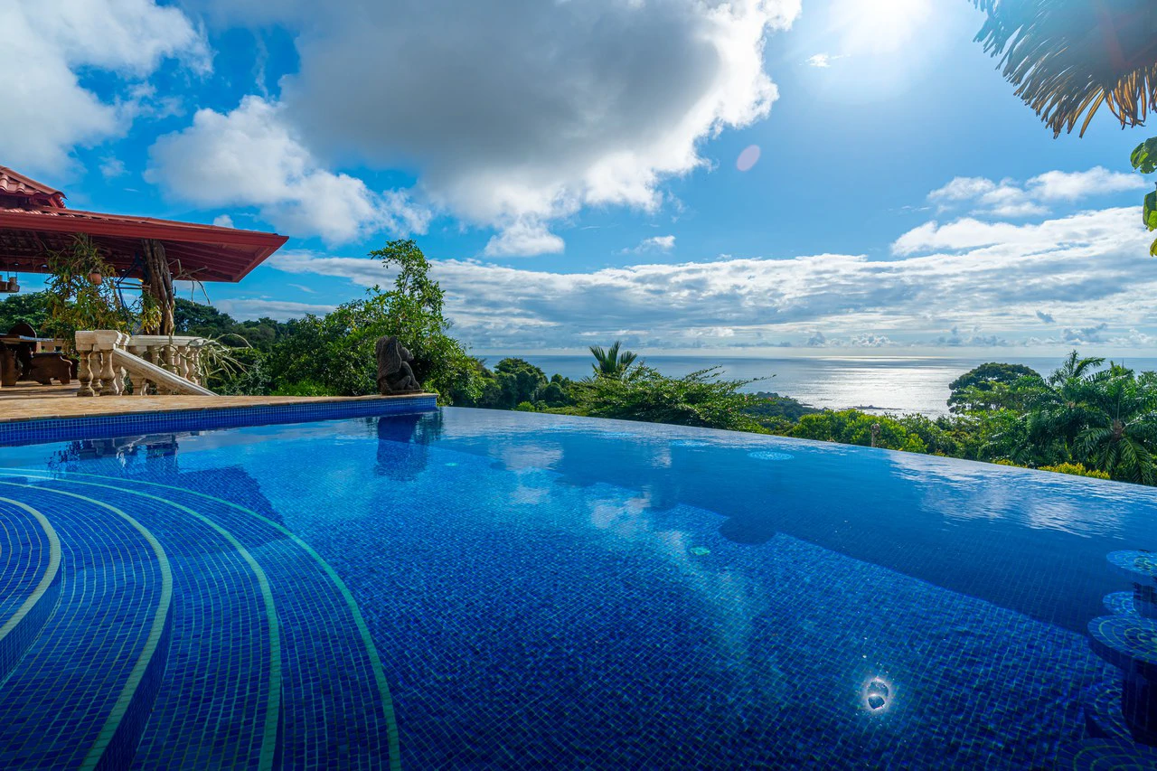 Mountain House For Sale in Escaleras - Gallery image 53