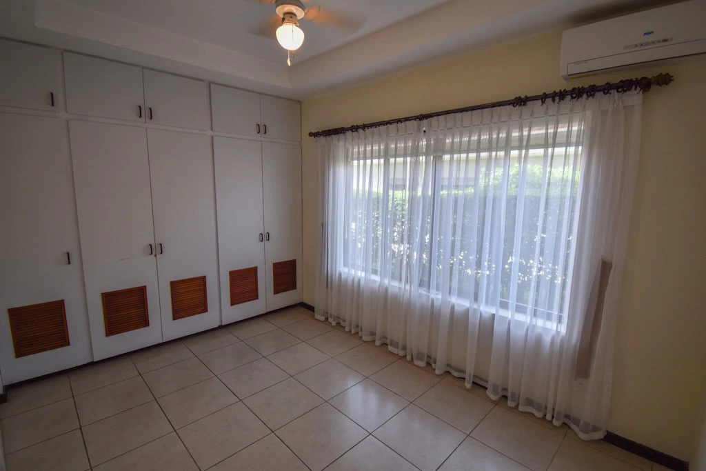 House For Sale in Pozos - Gallery image 28