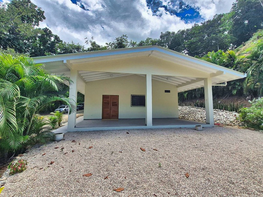 Samara Vista - Villa & Lodge: Exceptional Ocean-View Luxury Estate with Multiple Residences, Expansion & Income Potential - photo 23