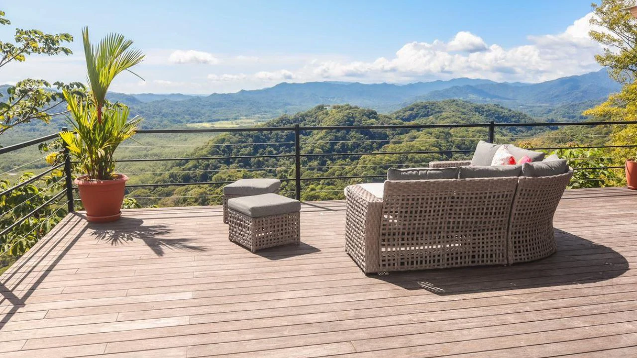 Cuantum: Customizable Lot-and-Home Package Near Playa Pájaros - Gallery image 3