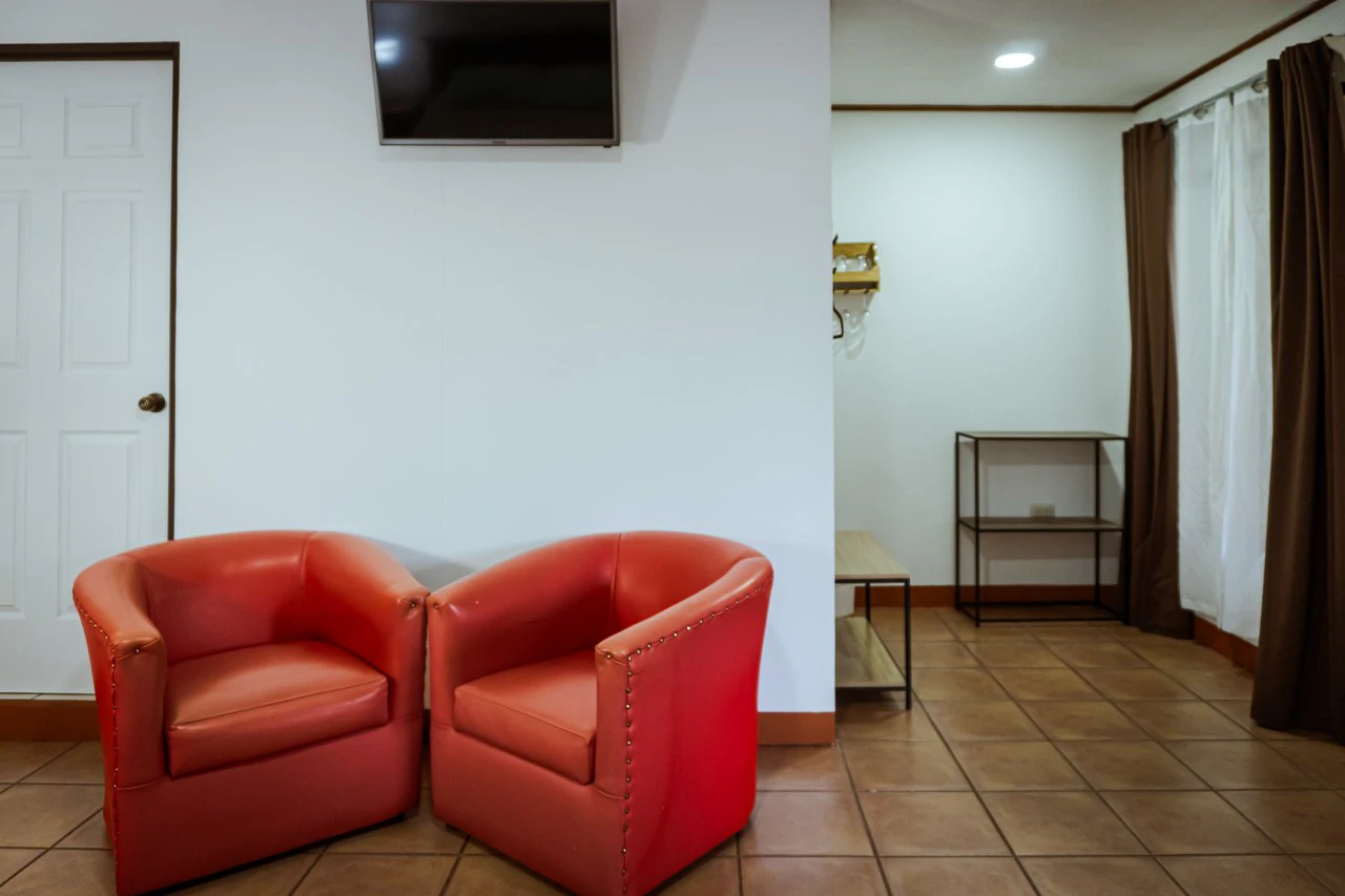 Monteverde Hotel & Attached 3-Bedroom House with Scenic Views CP0626: Boutique Hotel with Attached Private Residence in Monteverde – Turnkey Investment - Gallery image 6