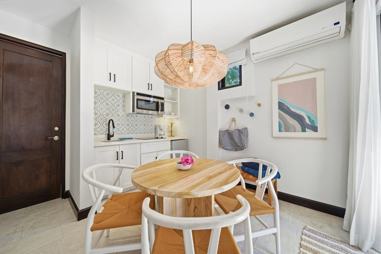 18 Calle La Ronda: Where Everyday Feels Like a Holiday - Gallery image 17