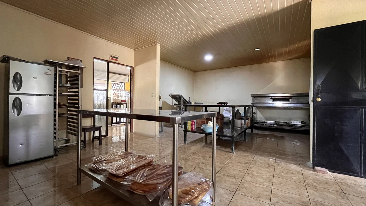 Countryside Strip Center Unit For Sale in Centro de Pérez Zeledón - photo 12