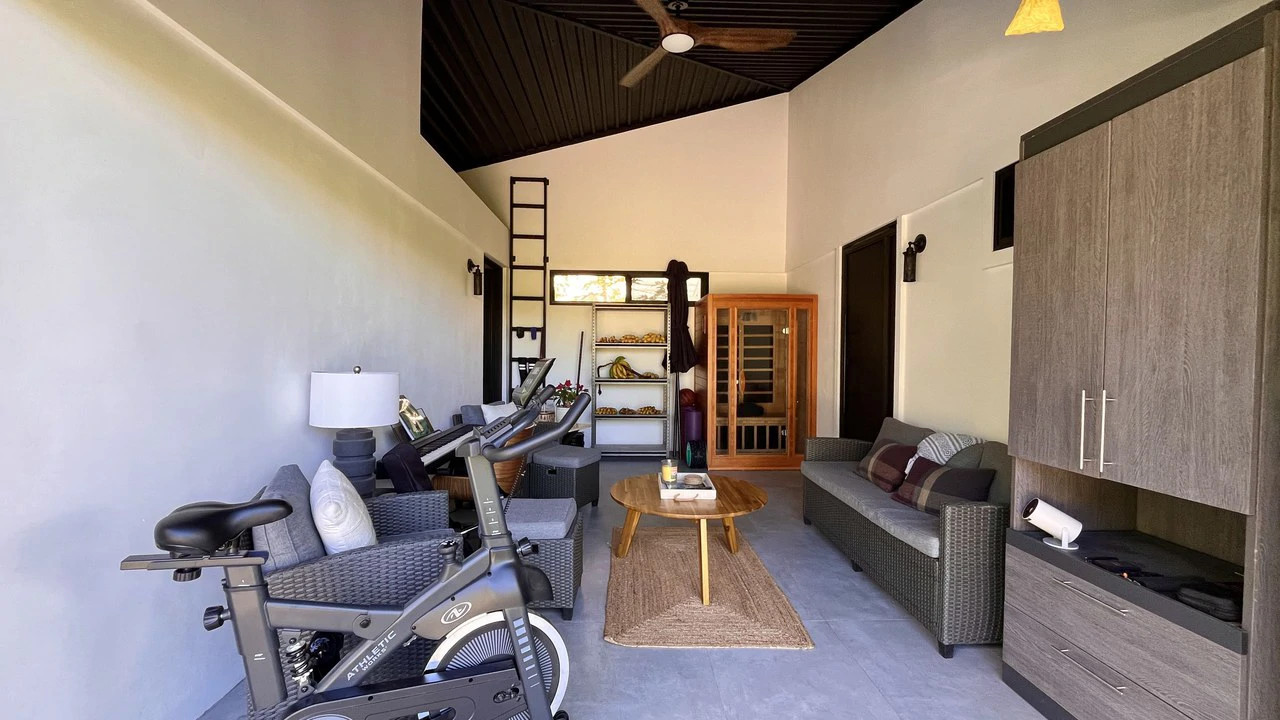 Mountain and Countryside House For Sale in Santa Elena - Gallery image 30