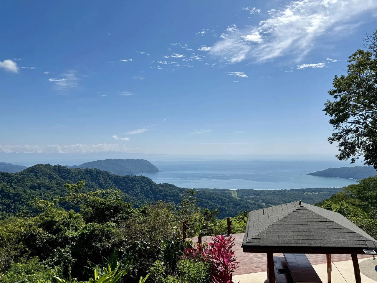 CASA DE LAPAS - OCEAN VIEW: Could you live at the Top of a Mountain in Costa Rica?  Because.... now you can!  Billion dollar views for only $1 Million USD. - Gallery image 9