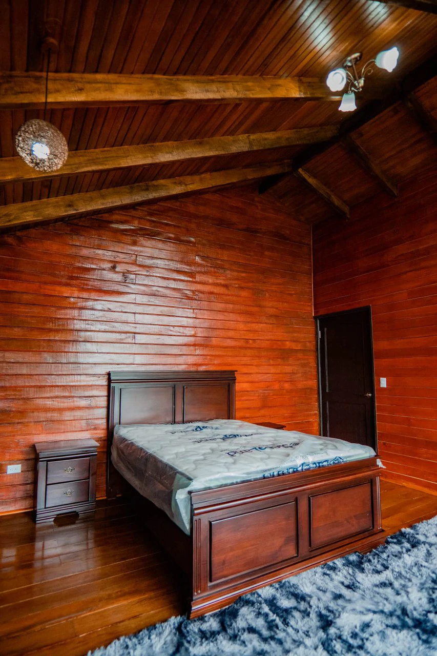 Two-Story Cozy Cabin in Agua Buena, San Vito - Gallery image 25