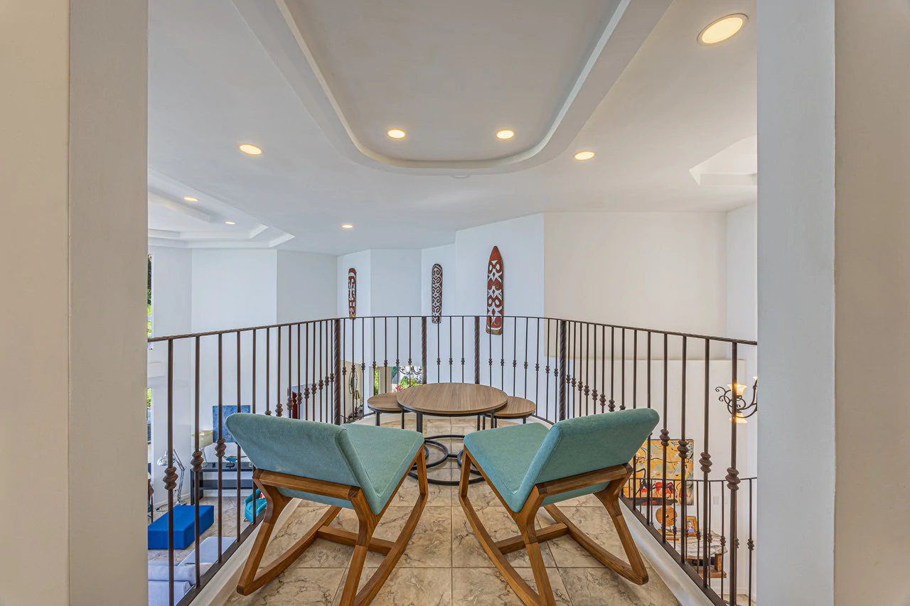 17 ACRES – 5 Bedroom Grand Estate, Guest House, SPECTACULAR VIEWS!!! - Gallery image 14