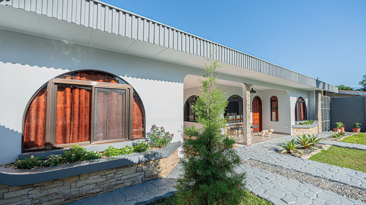 Completely Renovated 5 Bedroom Home in the Heart of San Isidro - Gallery image 6