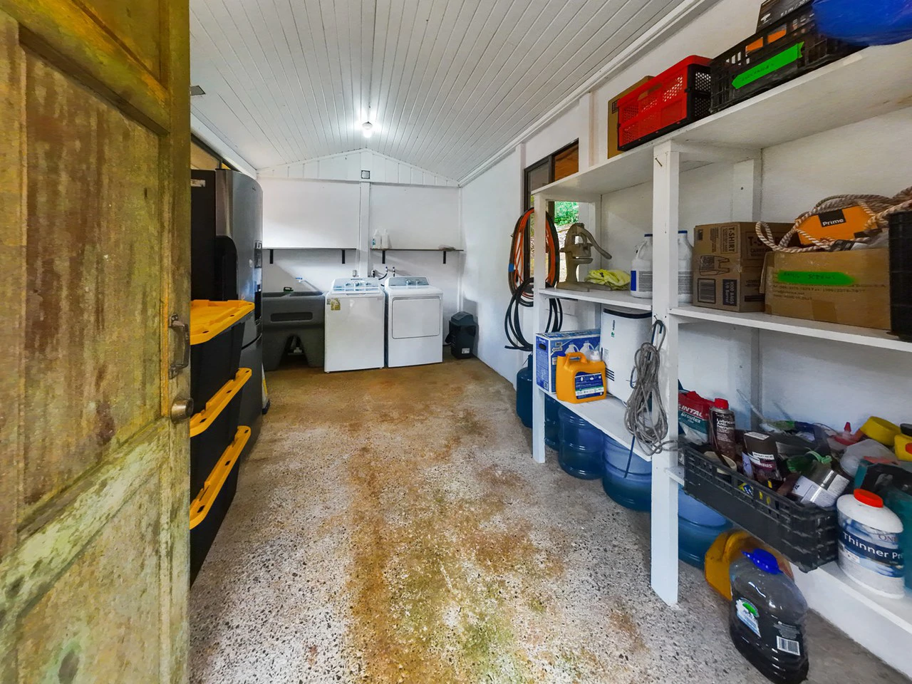 Serene Jungle Home + Guest Cabin on 3 Acres and River - Gallery image 37