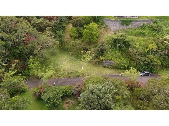 Lot in Exclusive Condominium in Santa Ana - Gallery image 10