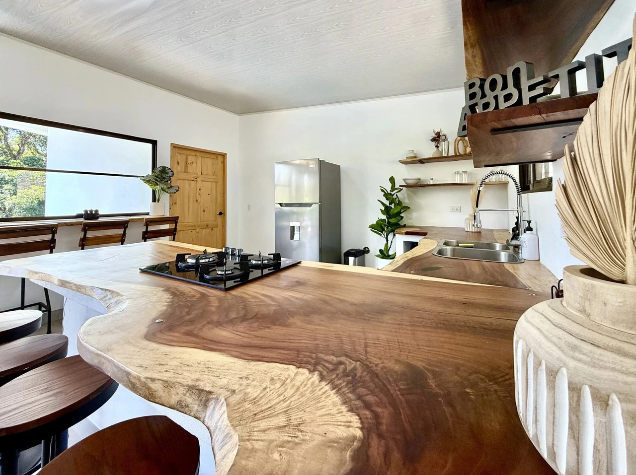 CASA BRISA ABIERTA: Turnkey Tropical Living on the Edge of Cobano $349,950 USD - Gallery image 16