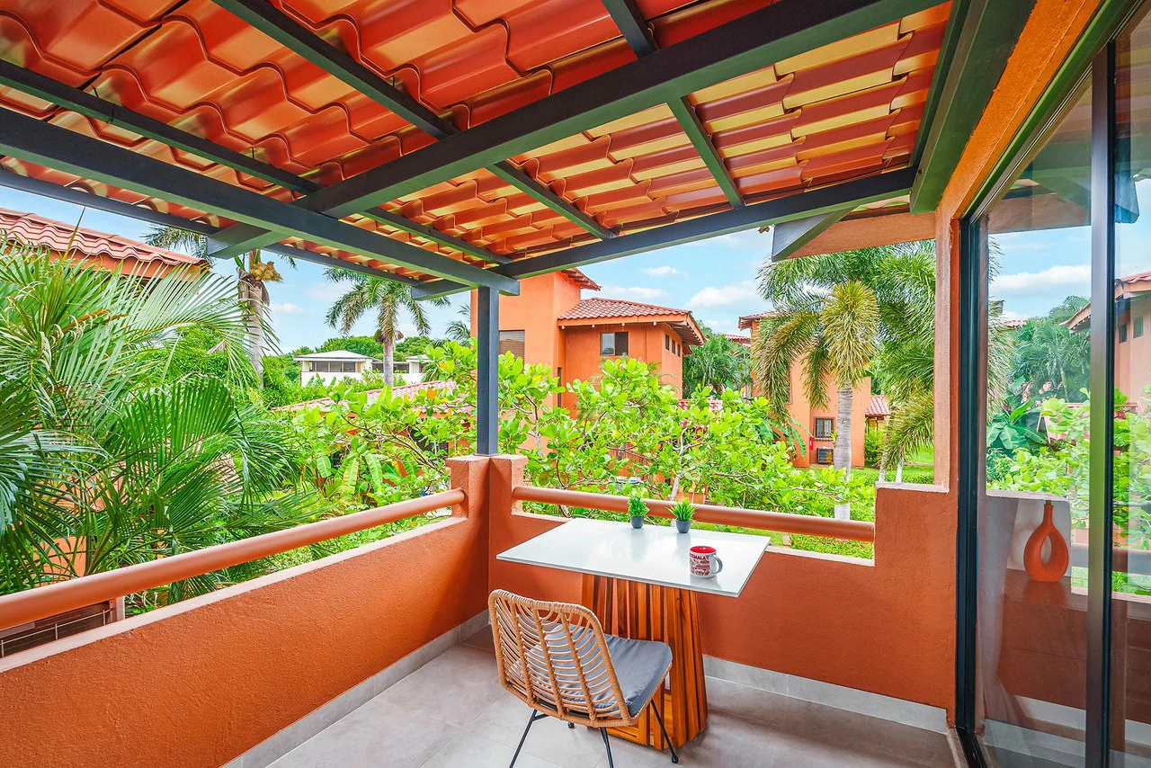 Iguana Villas #2: Perfectly Remodeled 2BR Villa at White Sand Beach - Gallery image 24