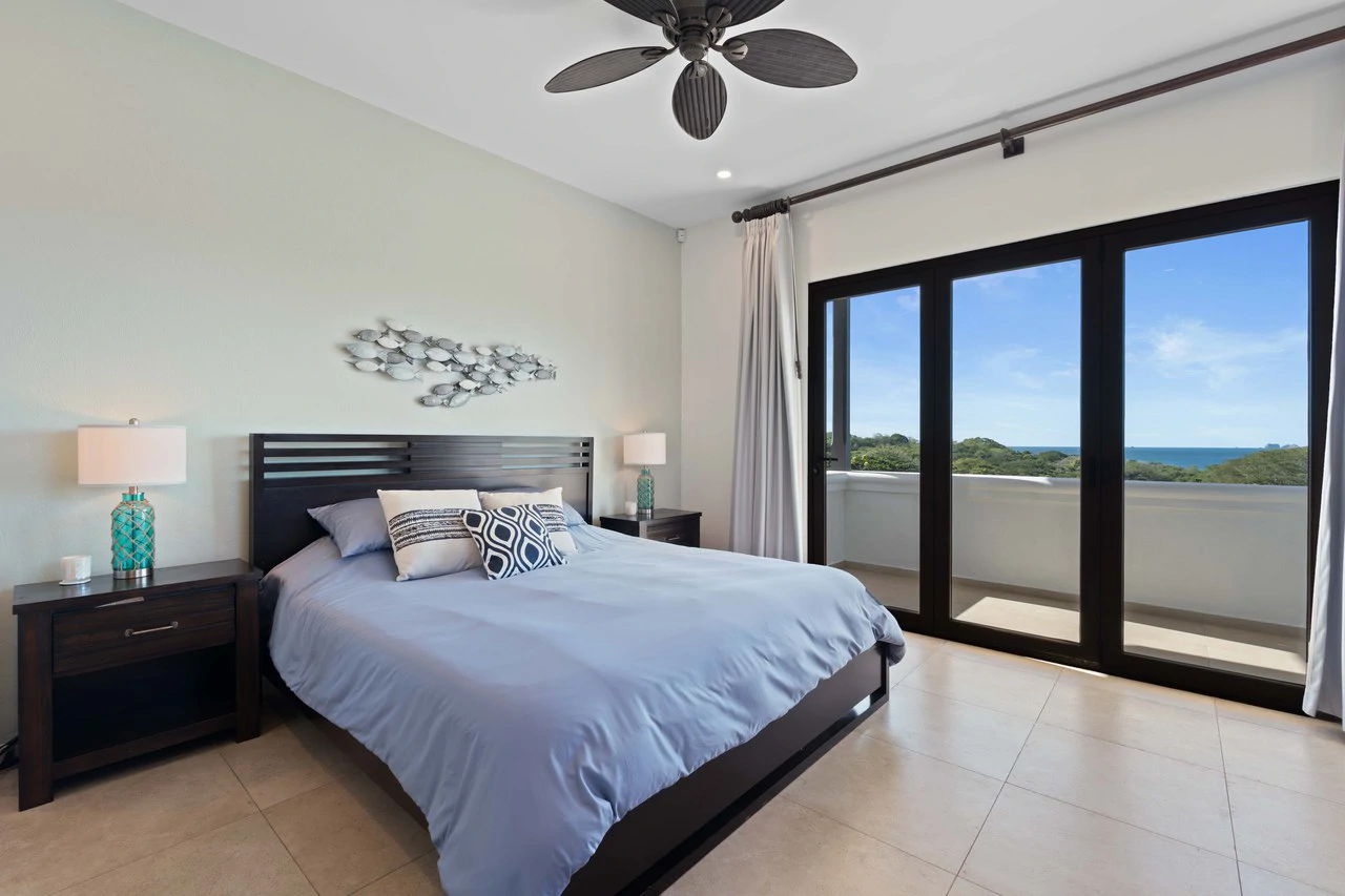 Villa Melina: Reserva Conchal Stunning Ocean and Golf course views - Gallery image 15