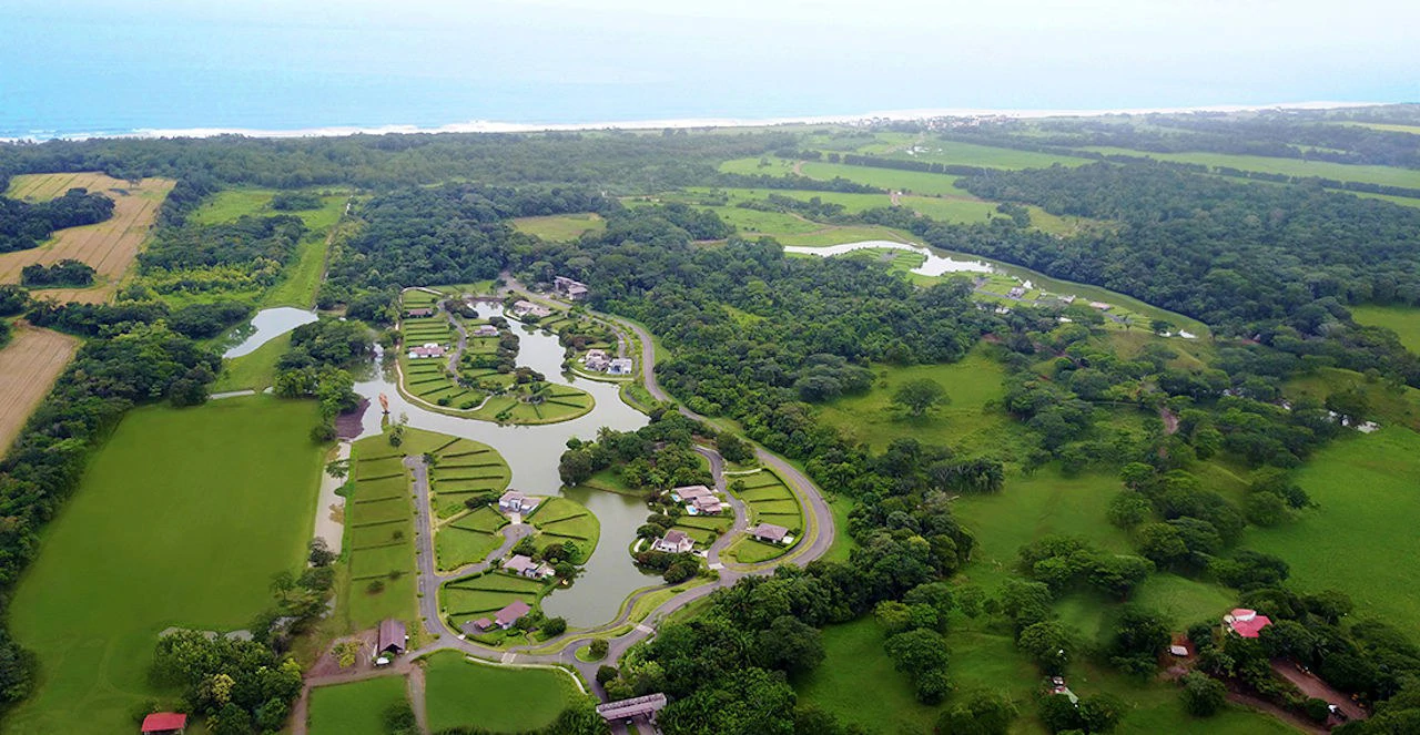 Playa Hermosa Oceanfront Lot 07: Amazing beach front lots for sale in Playa Hermosa in one of the most luxurious and private beach communities in Costa Rica! - Gallery image 47
