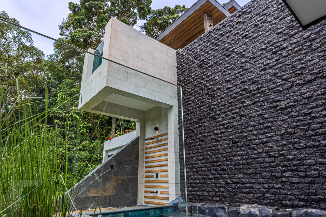 Casa Koules: Architectural 5-Bedroom Oceanview Estate in Prestigious Costa Verde Estates - Gallery image 63