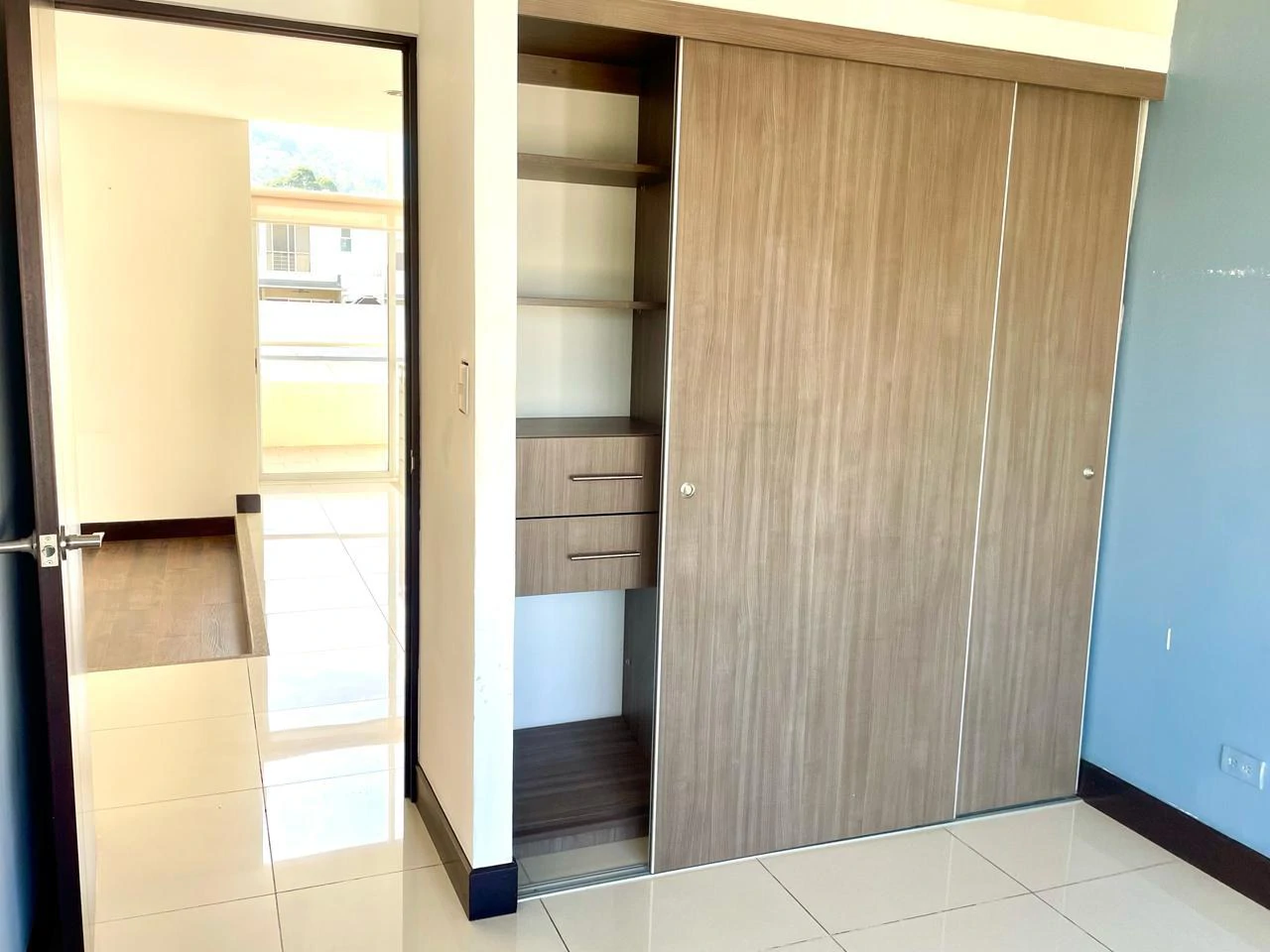 Mountain view house for sale 3 bedrooms Santa Ana Costa Rica - Gallery image 17