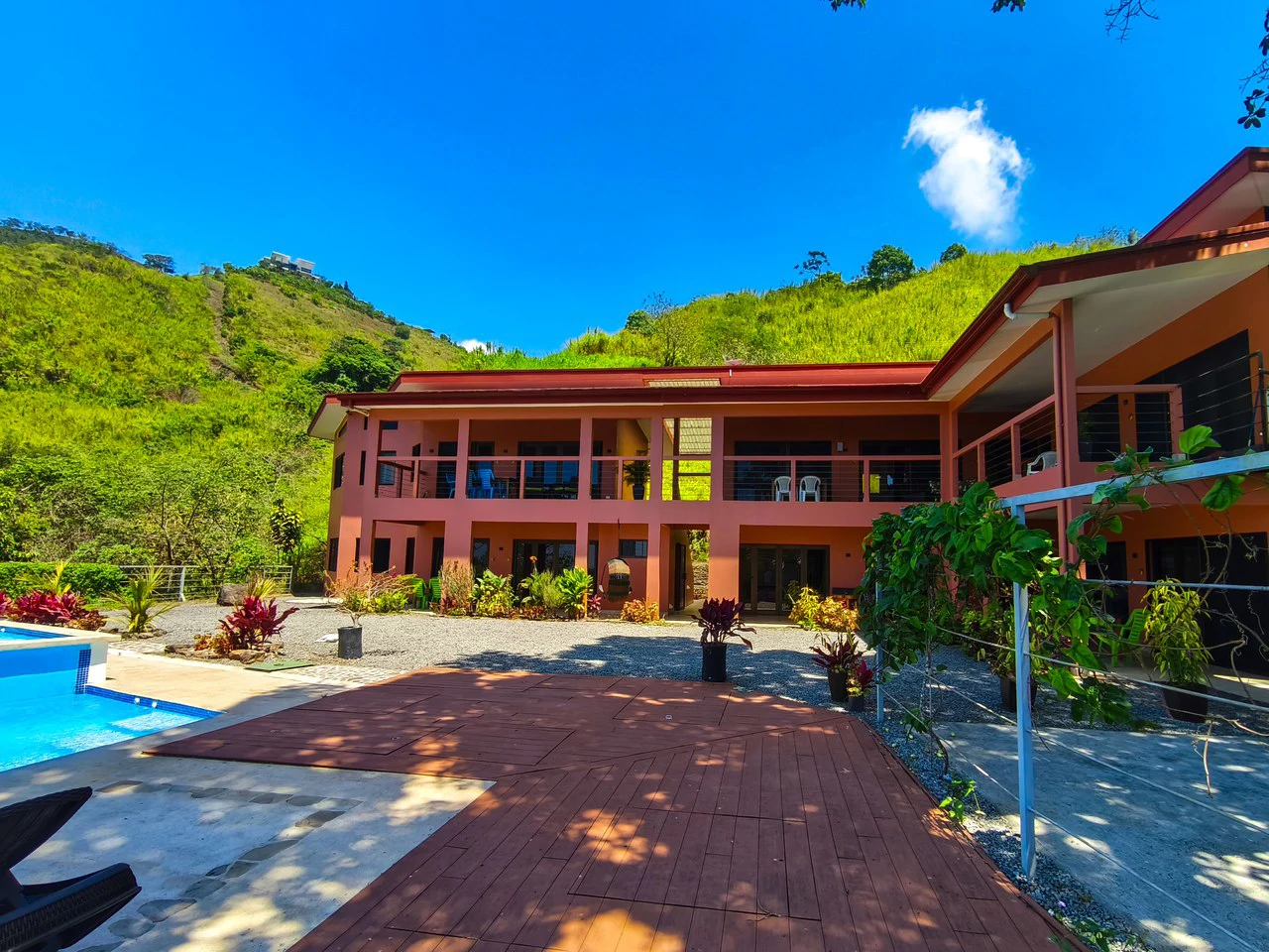Lot #10: High-Yield Boutique Hotel & Wellness Retreat with turn-key 10BR Investment | 60 Mins to SJO Airport - Gallery image 4