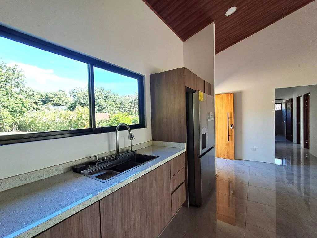 Casa Luz: Brand-New Home in the Gated Community of Loma Verde - Carrillo - Gallery image 11