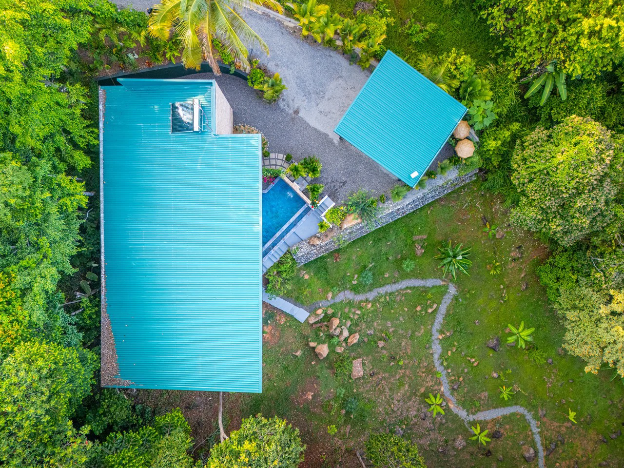 Mountain House For Sale in Escaleras - Gallery image 2