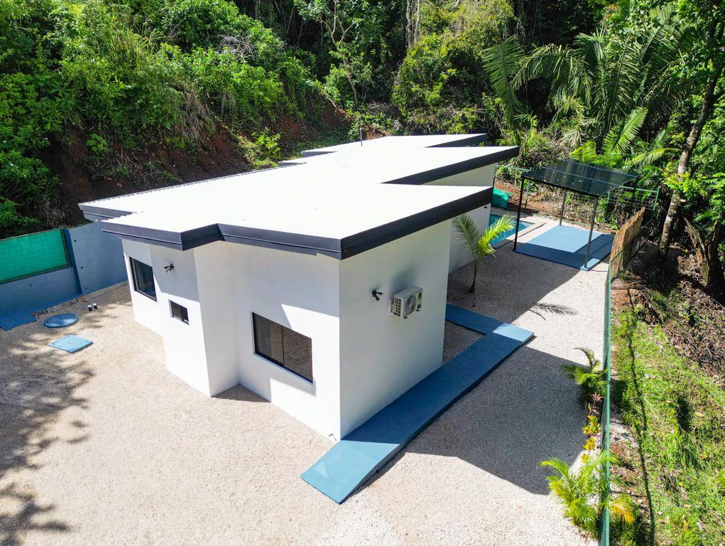 Casa Quetzal del Bosque: Turnkey Tropical Living with Income Potential – Just 5 Minutes from Carrillo Beach - Gallery image 2