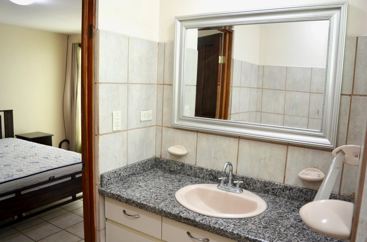 APARTMENTS BUILDING FOR SALE! ATTENTION INVESTORS! - Gallery image 11